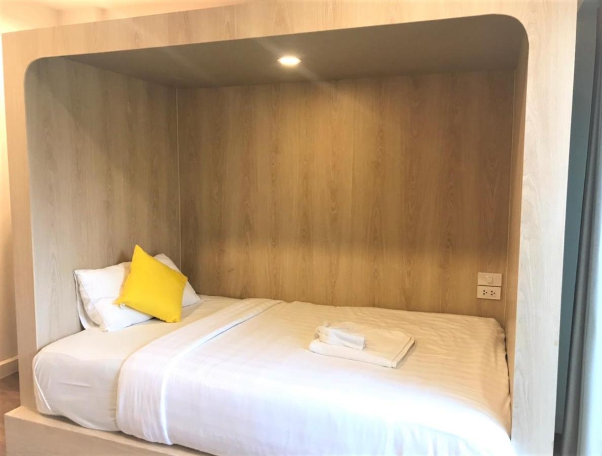 לינה וארוחת בוקר La La Moon Krabi Poshtel'N' Pool מראה חיצוני תמונה