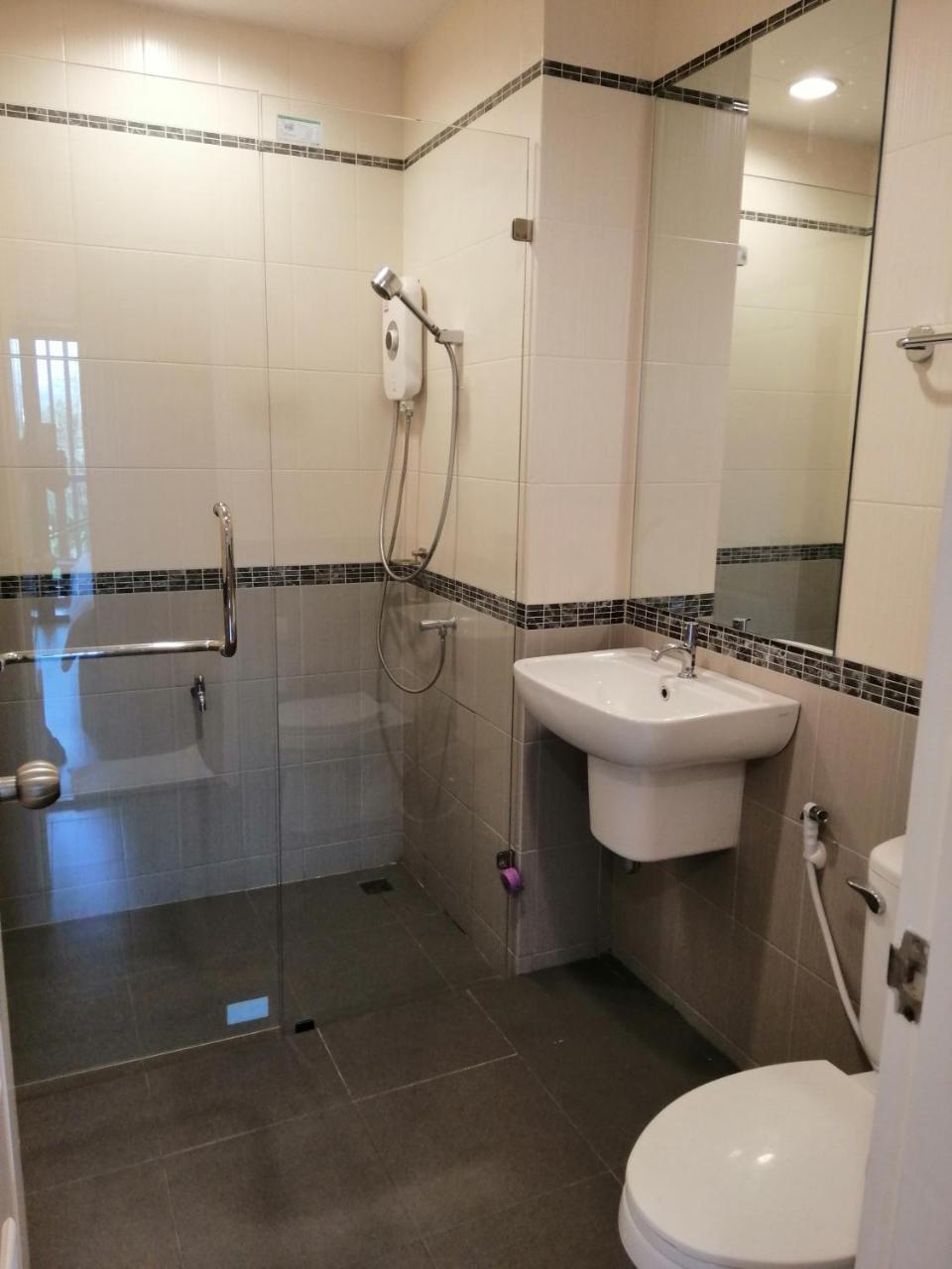 לינה וארוחת בוקר La La Moon Krabi Poshtel'N' Pool מראה חיצוני תמונה